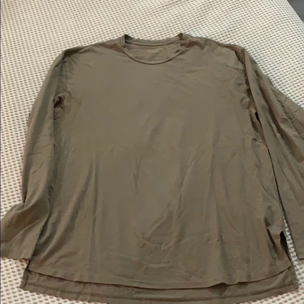 Long sleeve tee